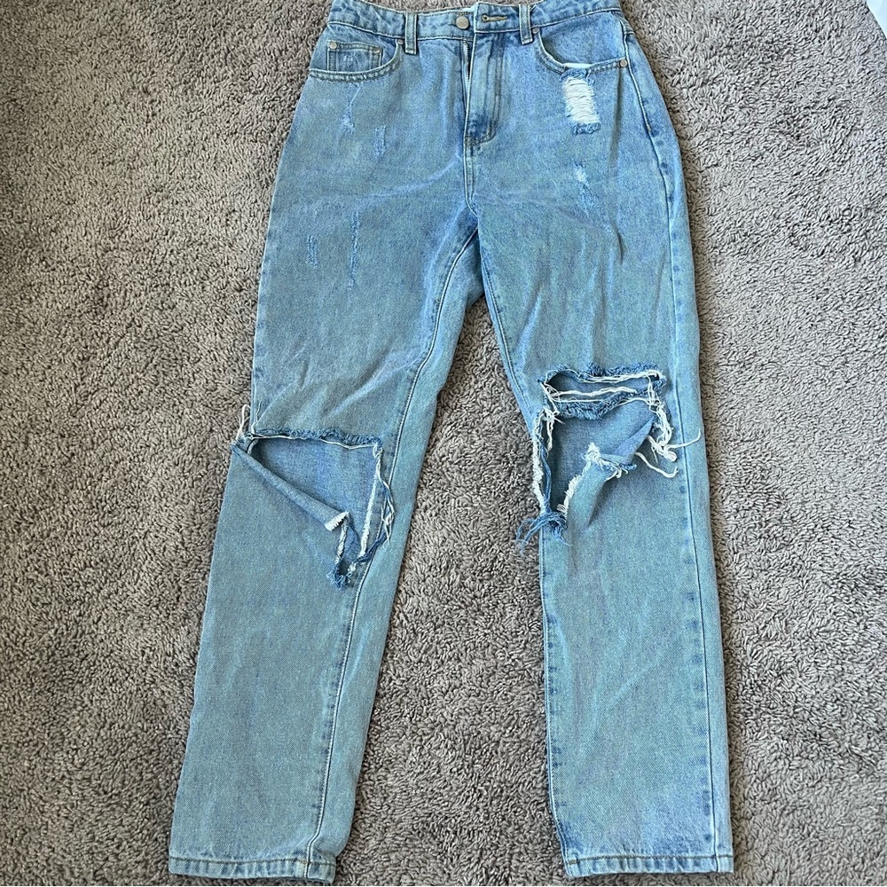 TWIIN Ripped Light to Medium Wash Jeans